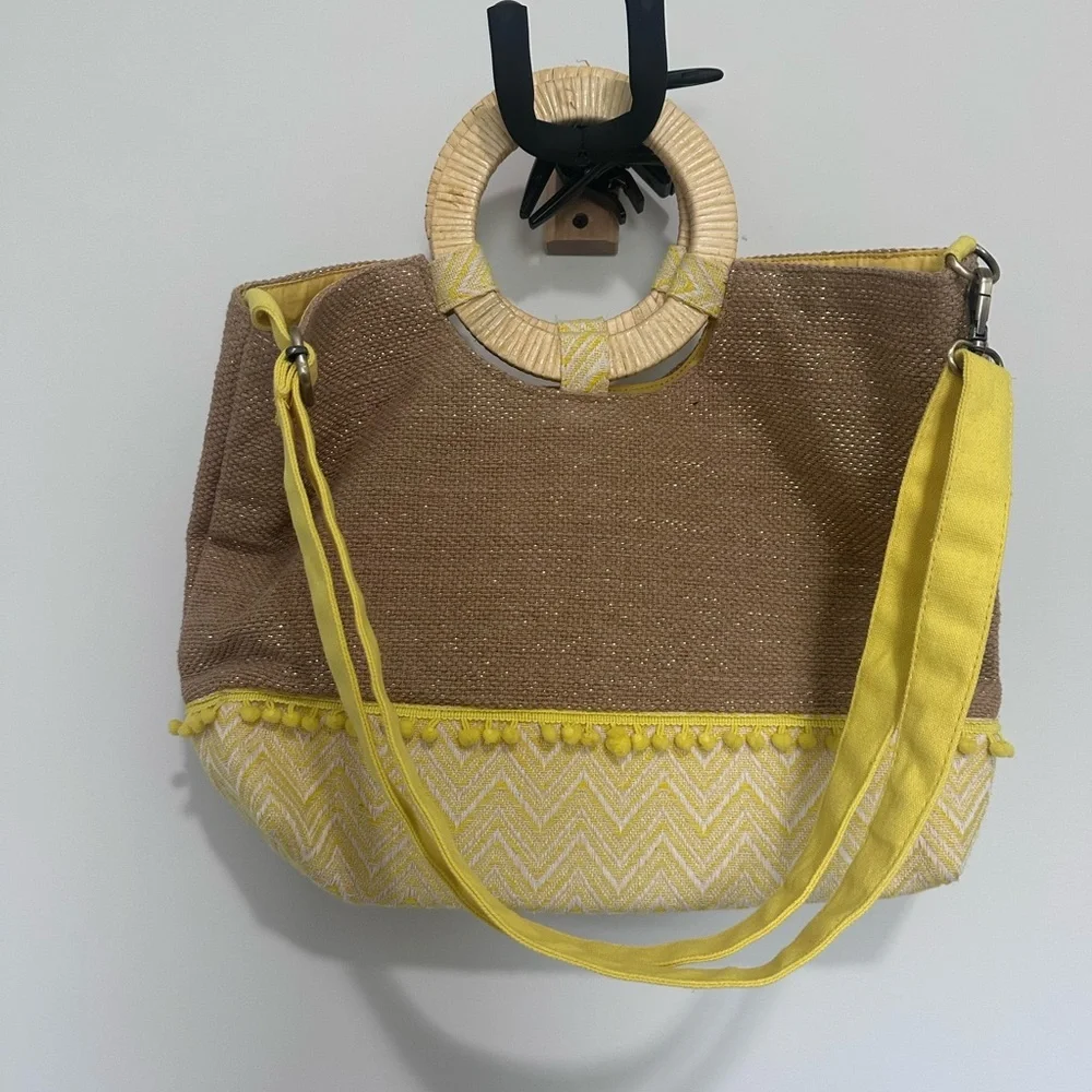 Woven Beaded Lemon Accent Tote Bag in Yellow and Tan Metallic